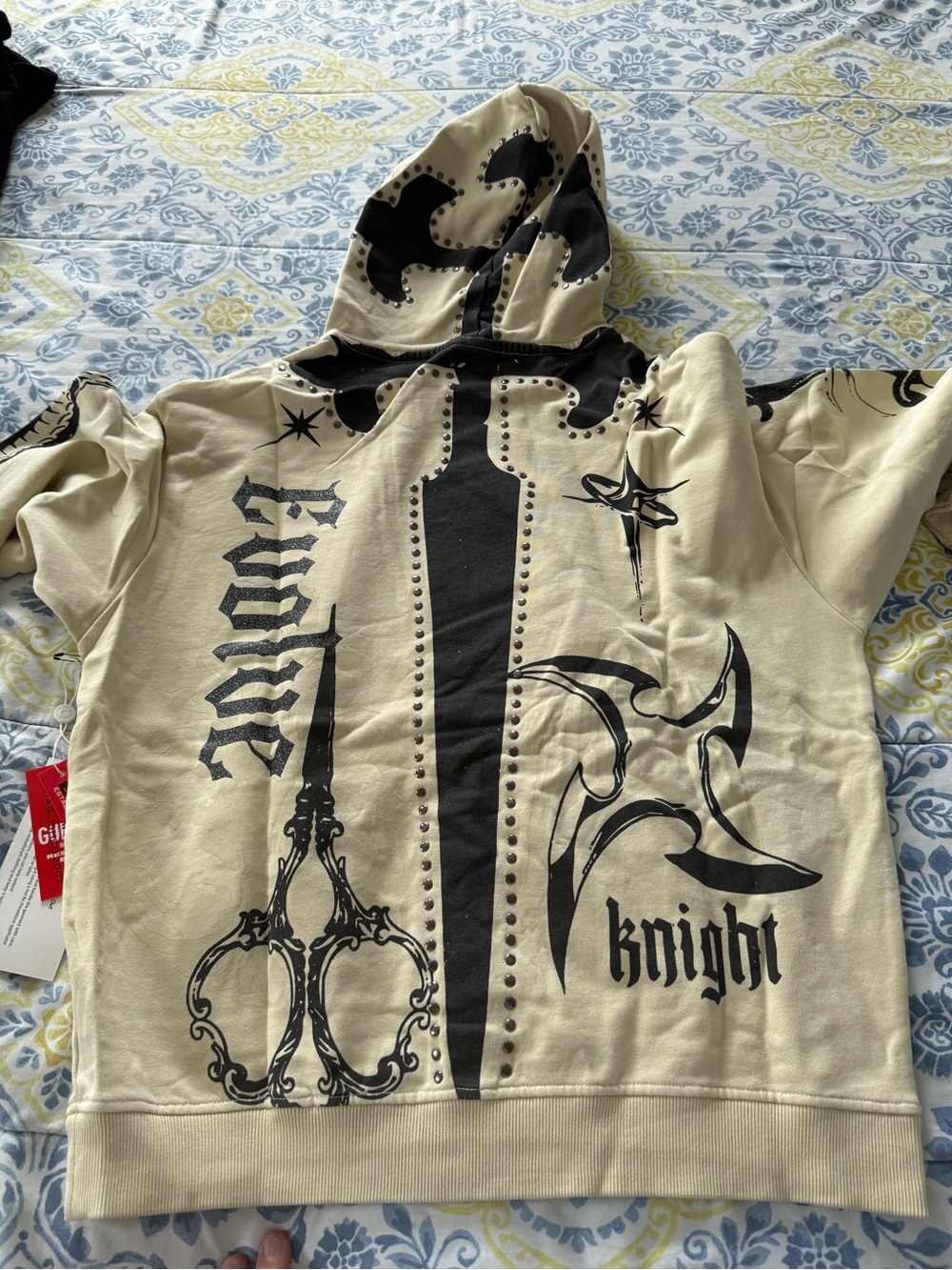 Gunzinii Men’s Cream Graphic Knight Hoodie with Black Print